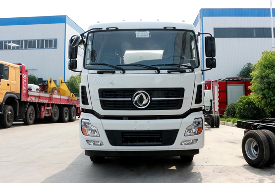 東風(fēng)天龍20方灑水車