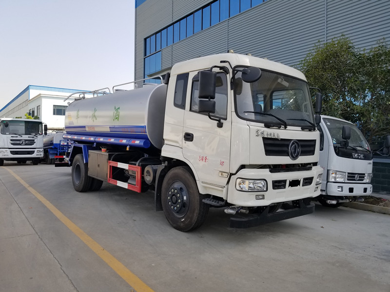東風神宇15噸灑水車