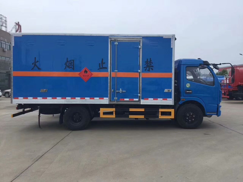 多利卡5.1米（6.4噸）氣體廂式車(chē)