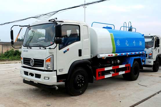 東風(fēng)12噸灑水車(chē)