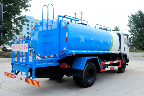 東風(fēng)12噸灑水車(chē)