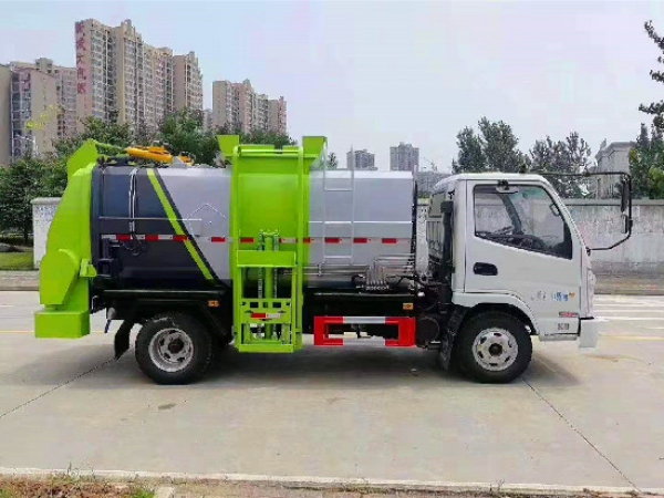 凱馬國(guó)六藍(lán)牌5方餐廚垃圾車(chē)