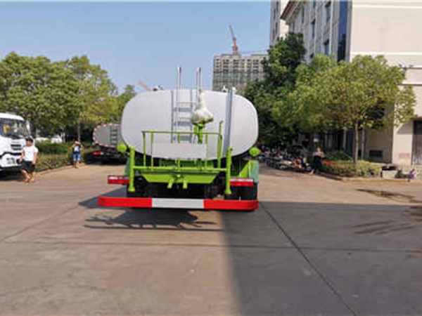國六15方東風D9灑水車