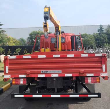 徐工牌XGS5041JSQZ6型隨車起重運輸車
